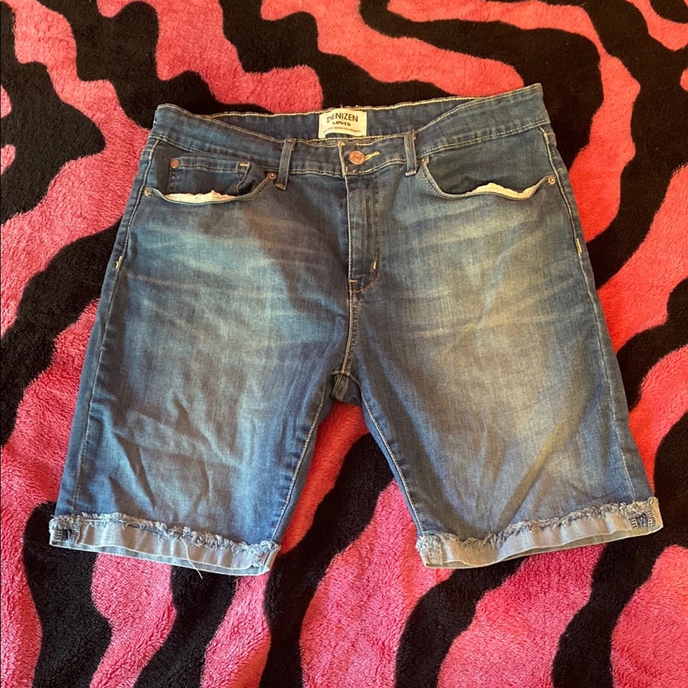 Levi's Classic Mid Rise Blue Jean Shorts